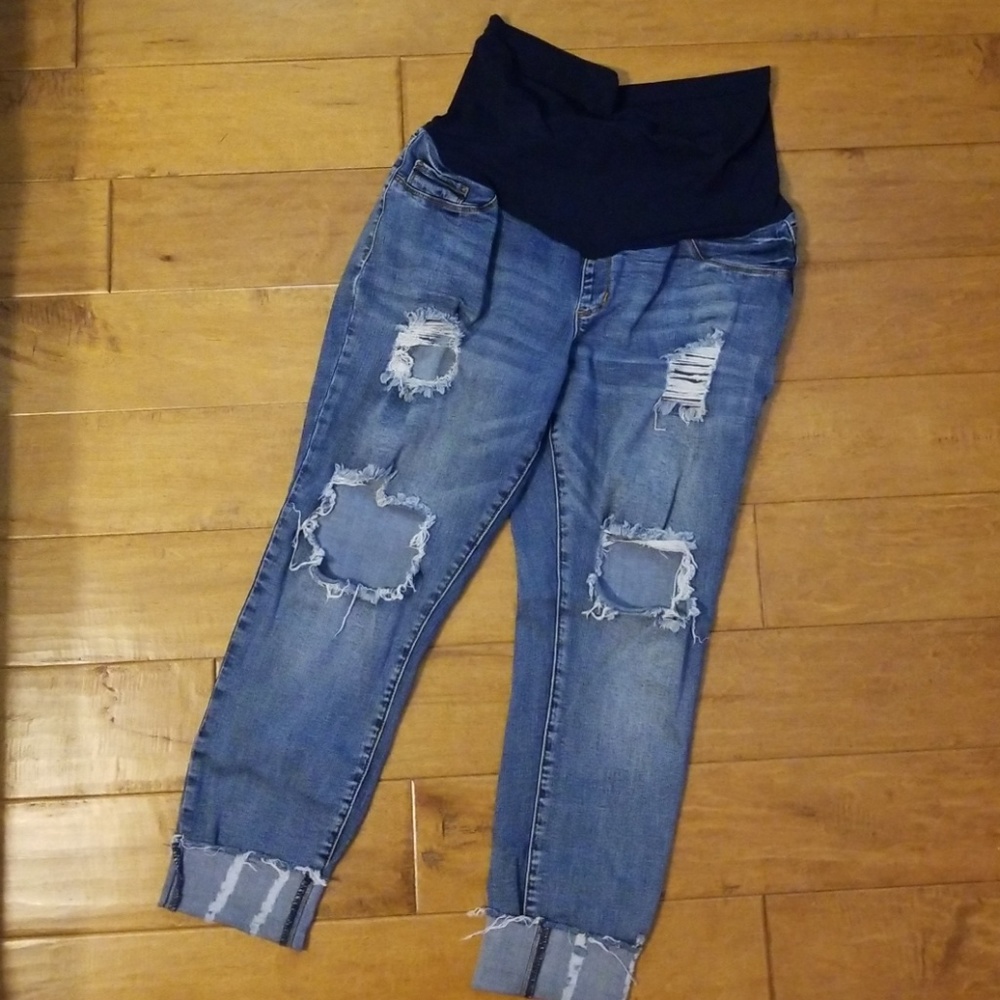 Maternity cropped jeans